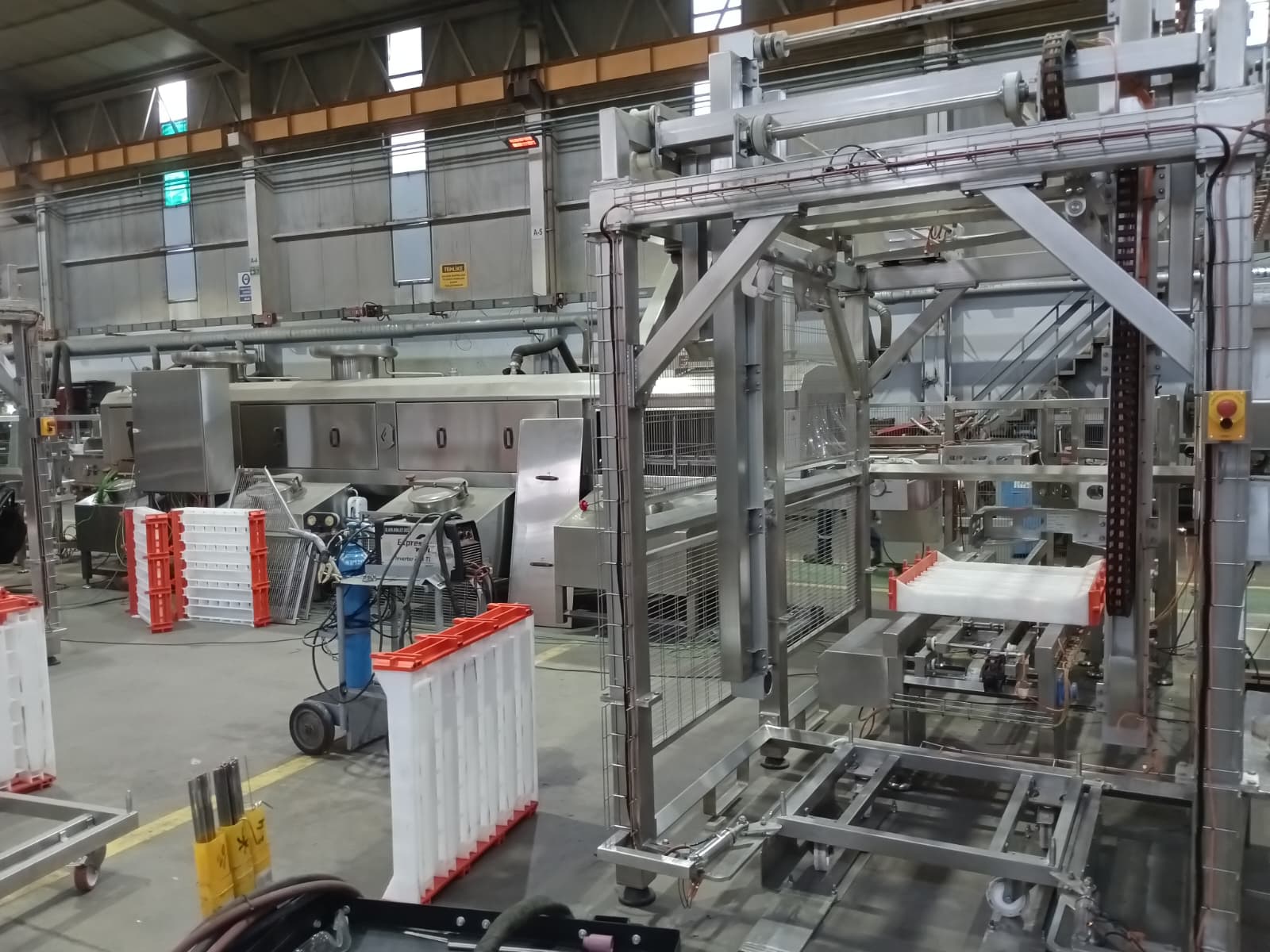 Cartesian Crate Turning & Washing Automation System